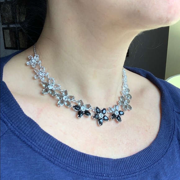 Authentic Kate Spade Rhodium Plated Roses Necklace - Picture 4 of 8